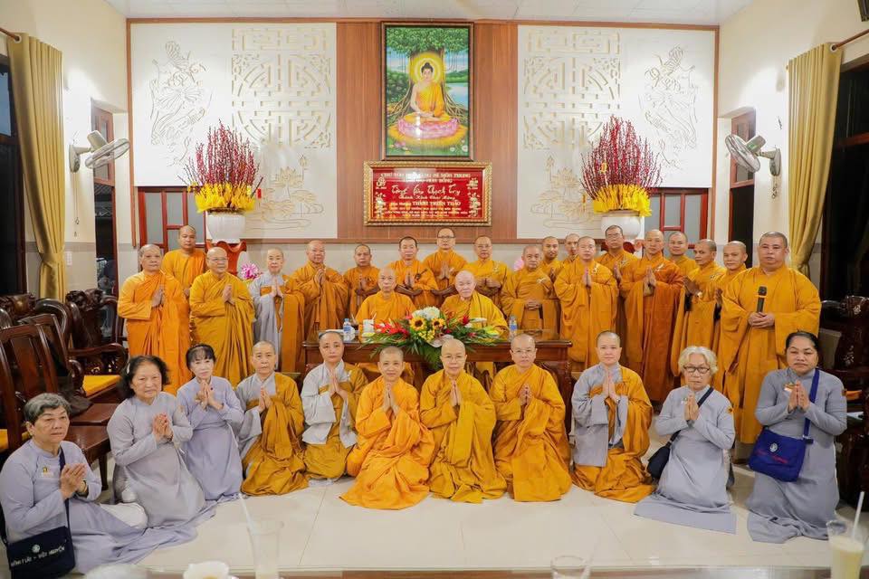 Ban Thường Trực BTS GHPGVN Tỉnh Đồng Nai thăm và Khánh Tuế Trưởng Lão Hòa Thượng Thích Thiện Thảo